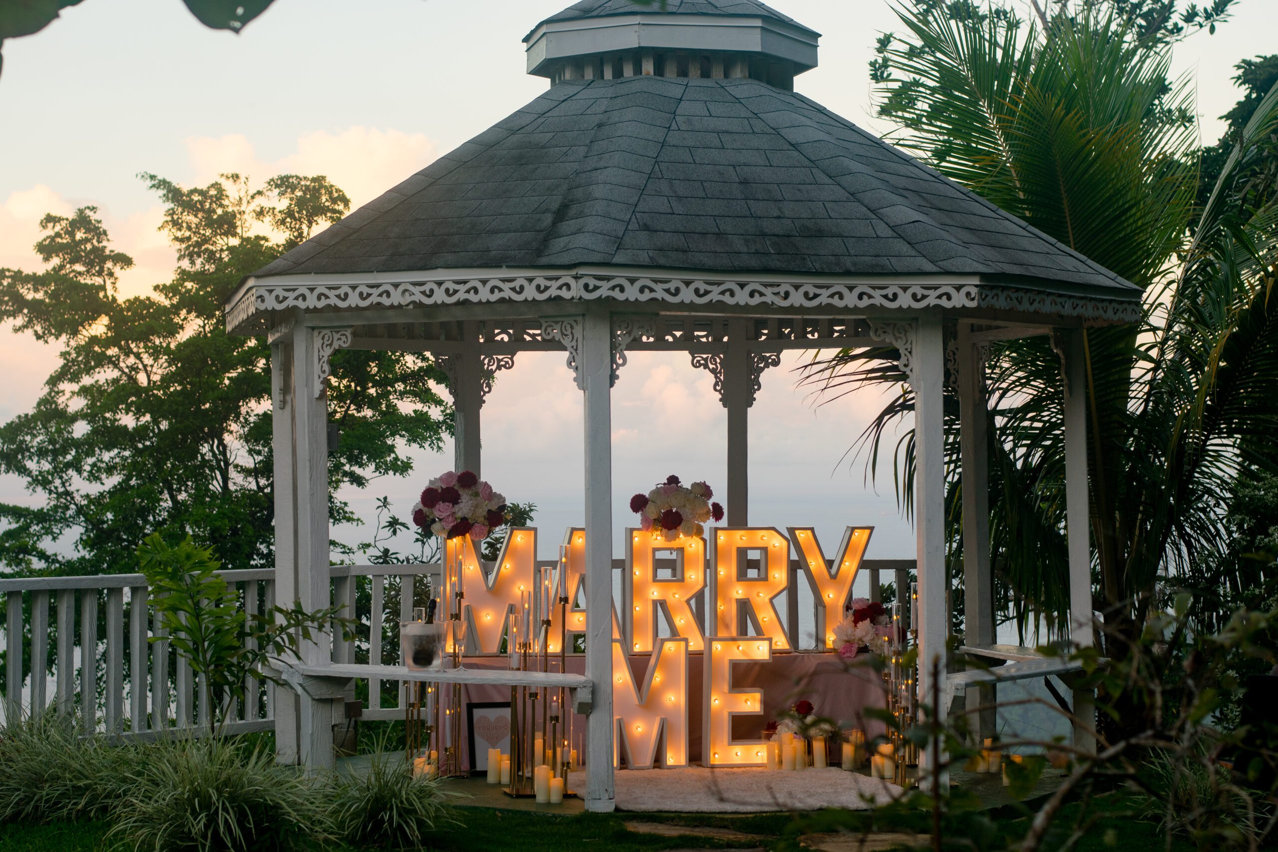 marquee letter marriage proposal at Mahogany Ridge